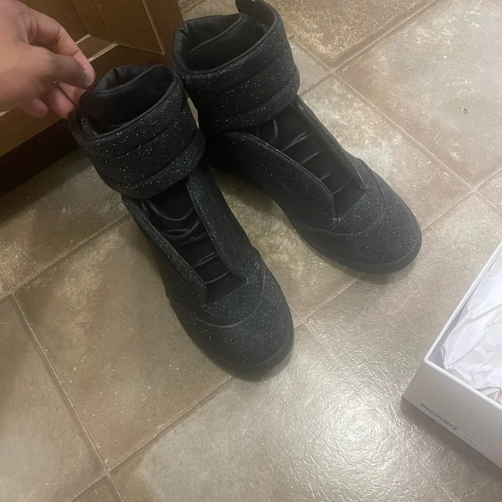 Brand new Margiela come with box and dust bag just tried it on size 42 EU 9 US - Picture 9 of 11